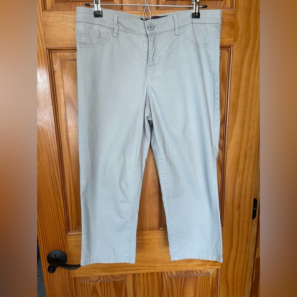 Gray Capri pants